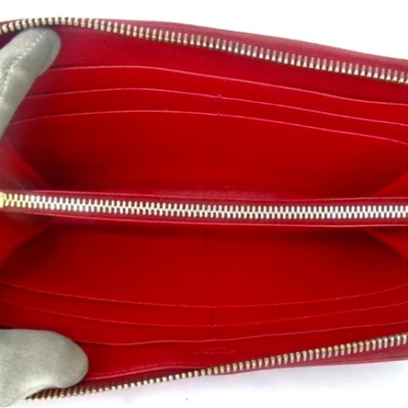 PRADA Host Pick Authentic red safiano leather long zip around Wallet with bow - Picture 15 of 17